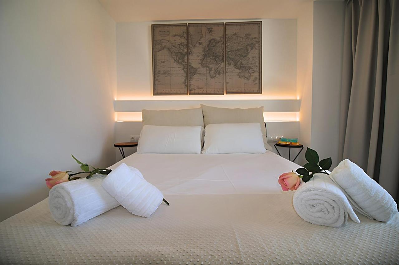 バルセロナIncredible Penthouse With Jacuzzi In The Center, Unique In The Areaアパートメント エクステリア 写真