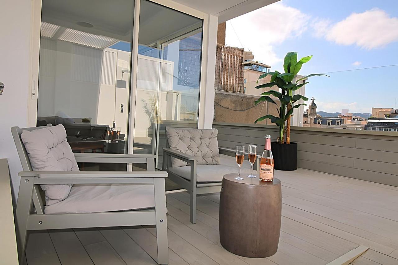 バルセロナIncredible Penthouse With Jacuzzi In The Center, Unique In The Areaアパートメント エクステリア 写真